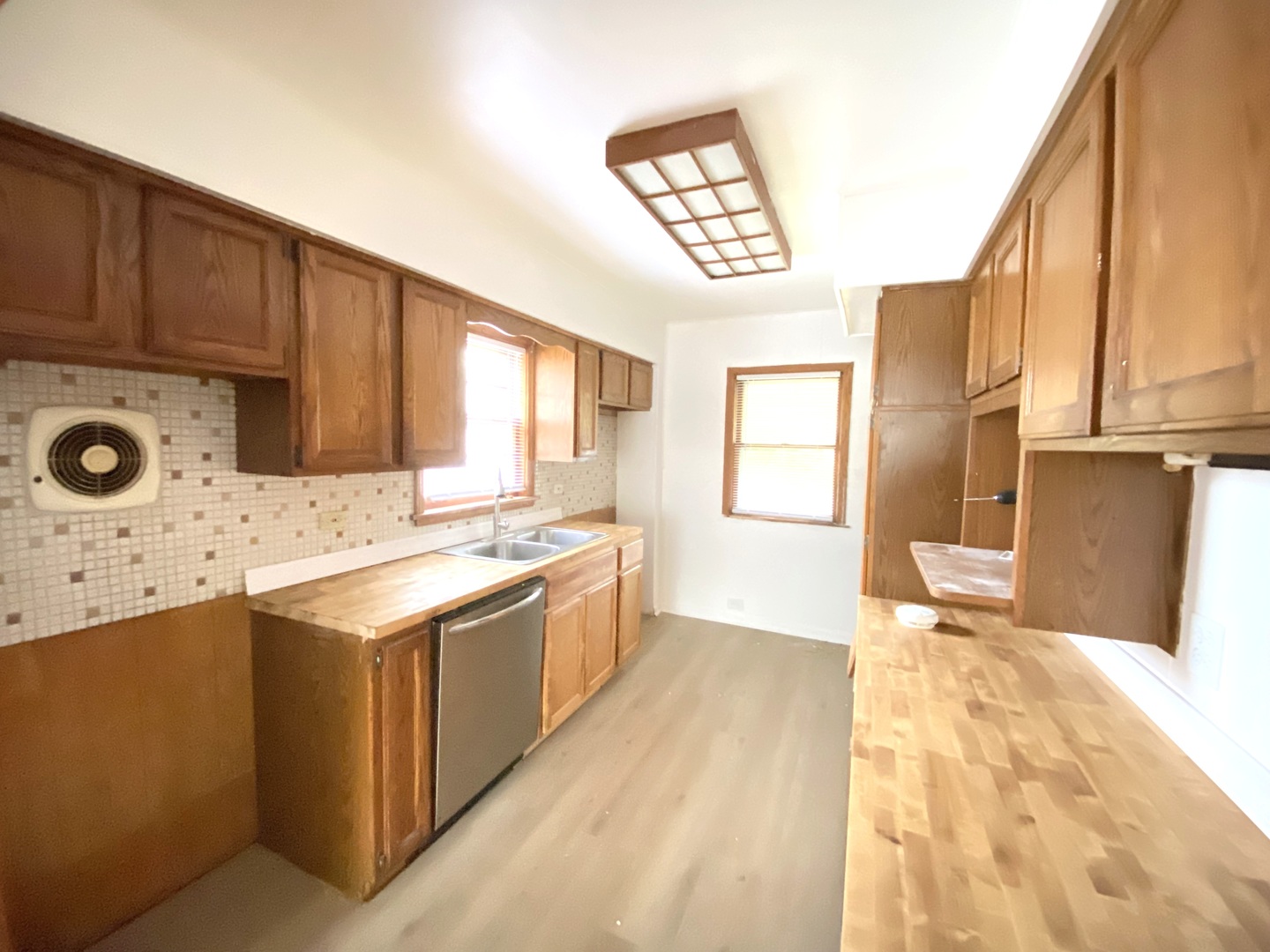 14210 S Wabash Avenue