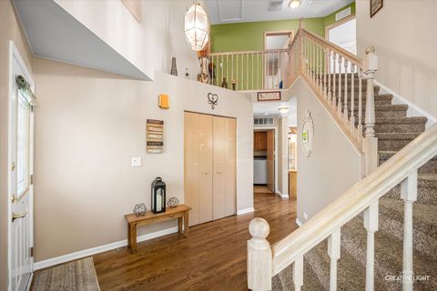 Tiny photo for 12 Middlefield Court, Lake In The Hills, IL 60156 (MLS # 12627666)