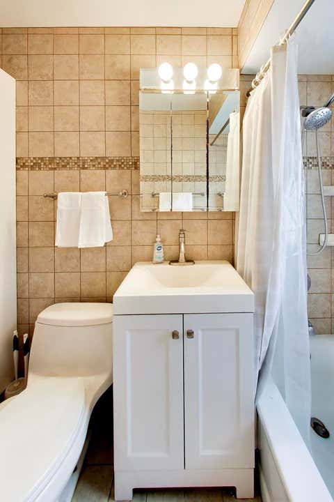 Tiny photo for 5816 W Greenleaf Avenue, Chicago, IL 60646 (MLS # 12722064)