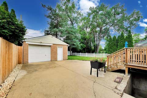 Tiny photo for 5816 W Greenleaf Avenue, Chicago, IL 60646 (MLS # 12722064)