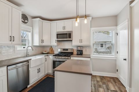 Tiny photo for 933 Elm Street, St. Charles, IL 60174 (MLS # 12577541)