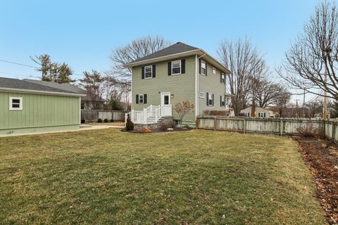 Tiny photo for 933 Elm Street, St. Charles, IL 60174 (MLS # 12577541)