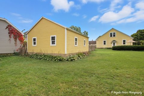 Tiny photo for 331 Chestnut Street, Woodstock, IL 60098 (MLS # 12533903)