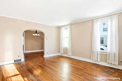 Tiny photo for 331 Chestnut Street, Woodstock, IL 60098 (MLS # 12533903)