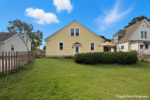 Tiny photo for 331 Chestnut Street, Woodstock, IL 60098 (MLS # 12533903)
