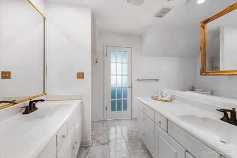 Tiny photo for 507 S Hi Lusi Avenue, Mount Prospect, IL 60056 (MLS # 12598950)