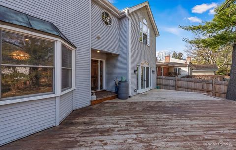 Tiny photo for 507 S Hi Lusi Avenue, Mount Prospect, IL 60056 (MLS # 12598950)