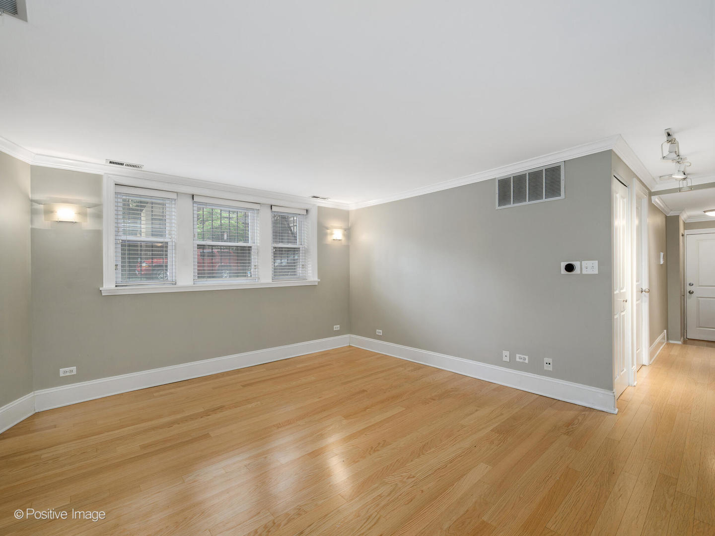 1424 W CULLOM Avenue G