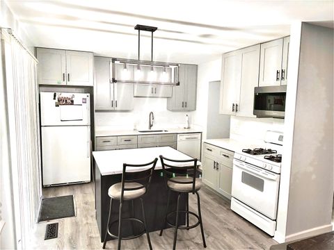 Tiny photo for 230 Delaware Drive, Bolingbrook, IL 60440 (MLS # 12462726)