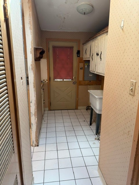 Tiny photo for 5555 W 90th Street, Oak Lawn, IL 60453 (MLS # 12767920)