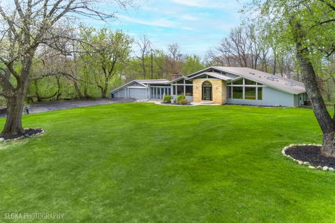184 A River Road Lake Barrington IL 60010