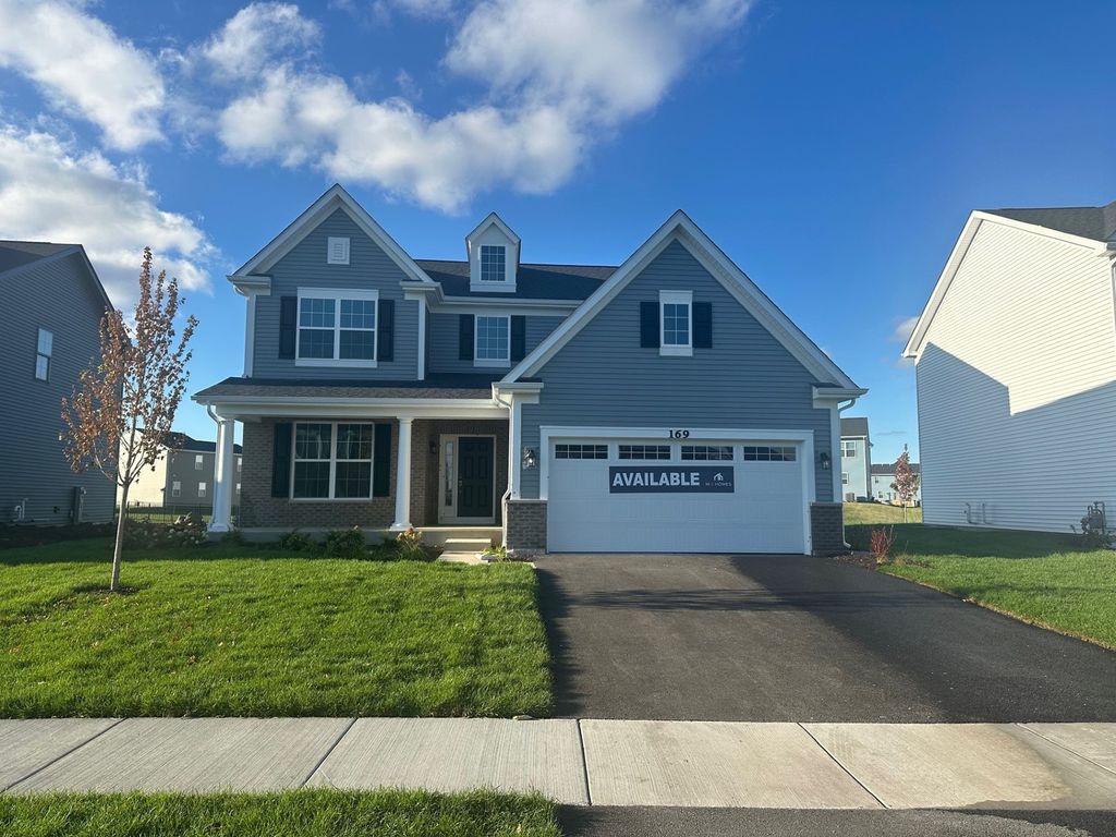 Photo for 169 Piper Glen Avenue, Oswego, IL 60543 (MLS # 12479250)