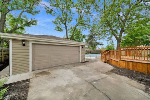 Tiny photo for 3245 S Manor Drive, Lansing, IL 60438 (MLS # 12703901)