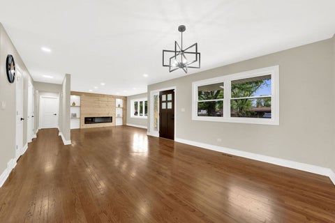 Tiny photo for 3245 S Manor Drive, Lansing, IL 60438 (MLS # 12703901)