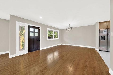 Tiny photo for 3245 S Manor Drive, Lansing, IL 60438 (MLS # 12703901)