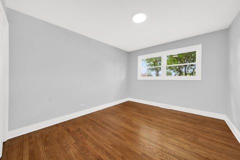 Tiny photo for 3245 S Manor Drive, Lansing, IL 60438 (MLS # 12703901)