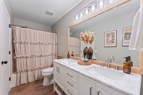 Tiny photo for 1124 Colonial Drive, Joliet, IL 60432 (MLS # 12571489)