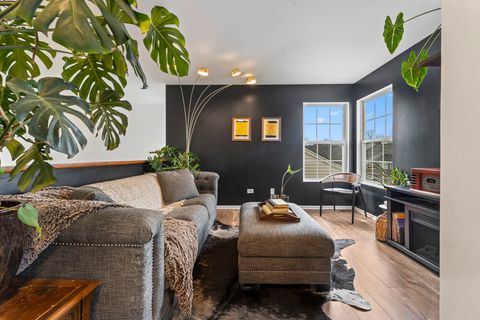 Tiny photo for 1124 Colonial Drive, Joliet, IL 60432 (MLS # 12571489)