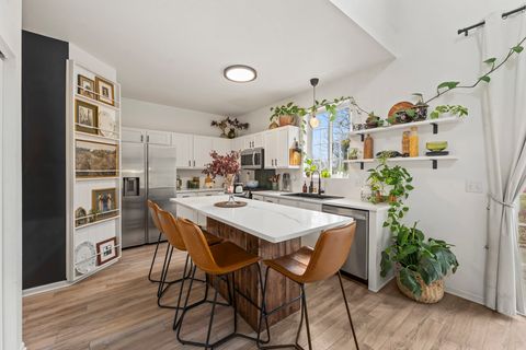 Tiny photo for 1124 Colonial Drive, Joliet, IL 60432 (MLS # 12571489)