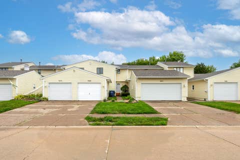 Tiny photo for 3169 Willowwood Court, Bettendorf, IA 52722 (MLS # 12730207)