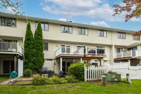 Tiny photo for 3169 Willowwood Court, Bettendorf, IA 52722 (MLS # 12730207)