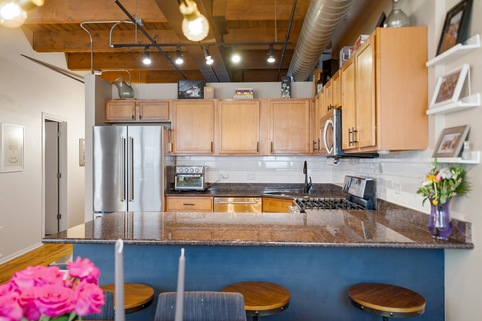 420 W Ontario Street 304