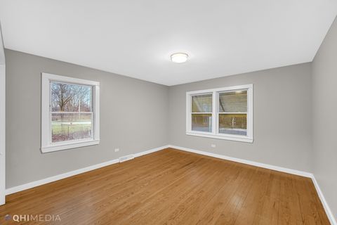 Tiny photo for 2728 135th Street, Blue Island, IL 60406 (MLS # 12432998)