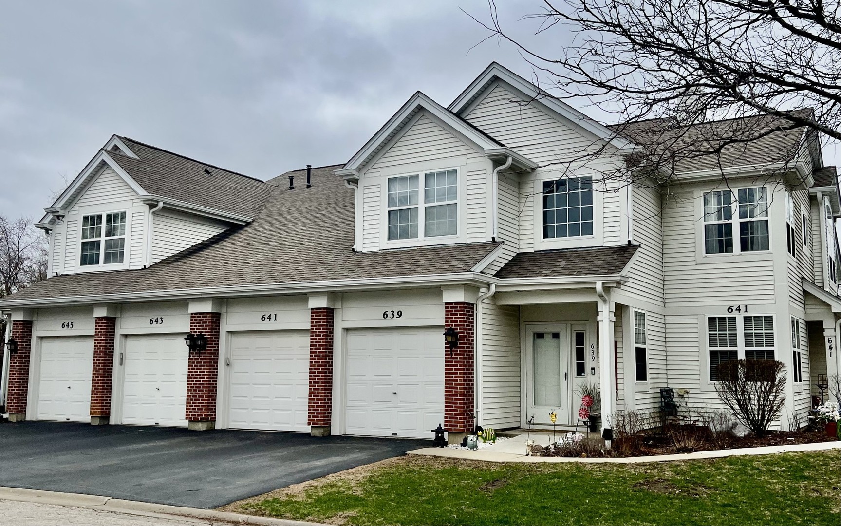 639 Concord Way