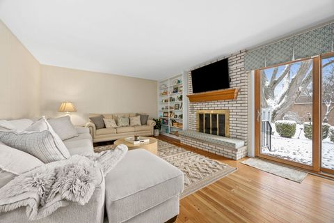 Tiny photo for 1532 Swallow Street, Naperville, IL 60565 (MLS # 12587733)