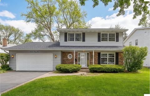 Photo of 1532 Swallow Street, Naperville, IL 60565 (MLS # 12587733)