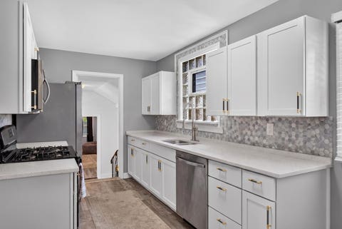 Tiny photo for 1101 22nd Avenue, Bellwood, IL 60104 (MLS # 12693014)