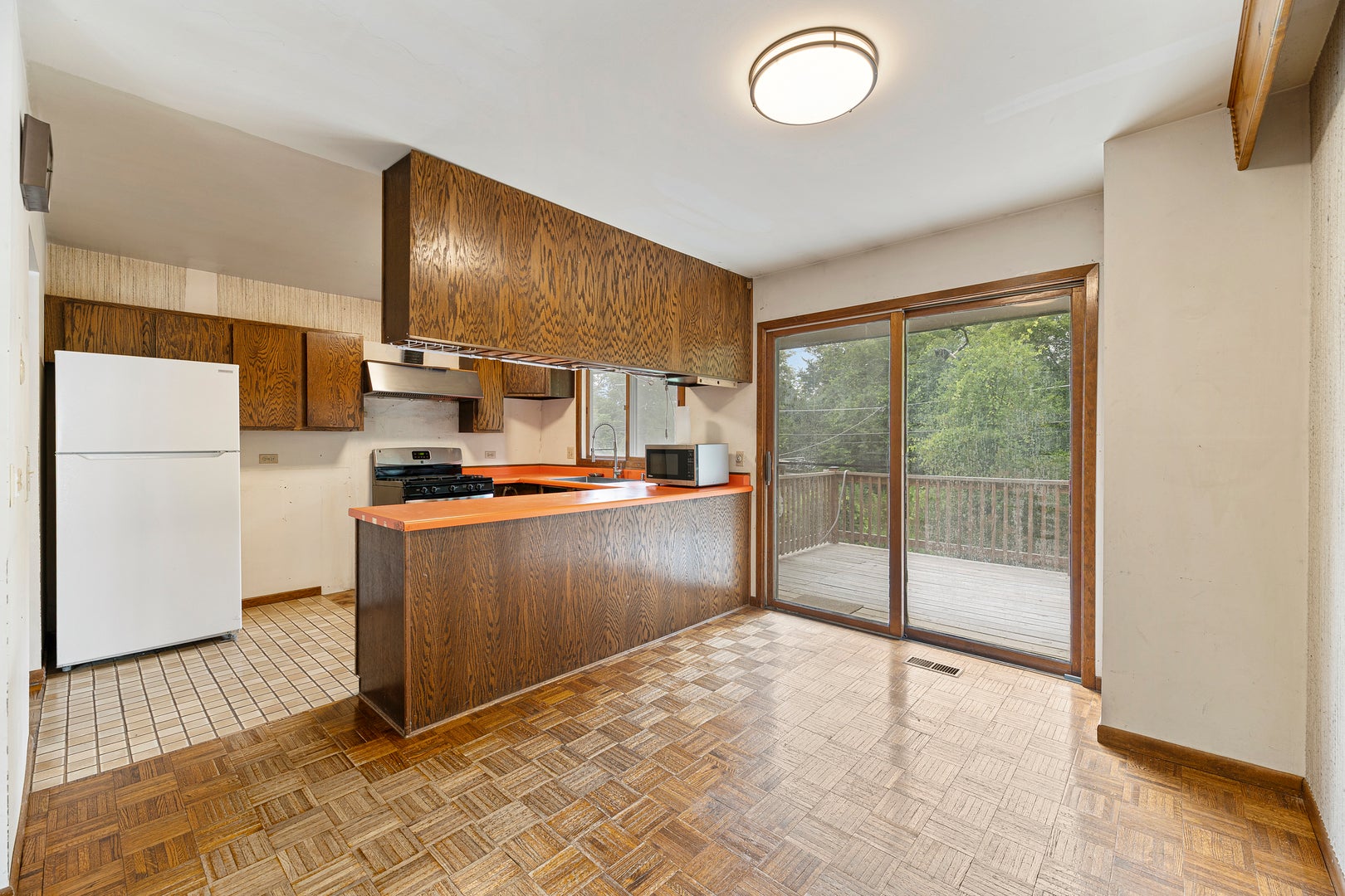 1444 Deerfield Place