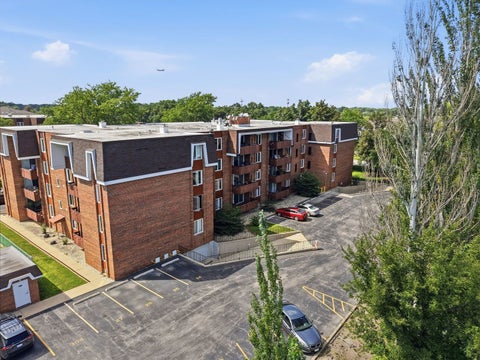 Tiny photo for 121 S Spruce Avenue #207, Wood Dale, IL 60191 (MLS # 12742933)
