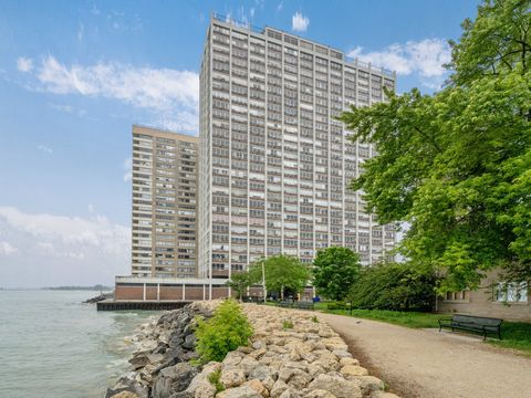 Tiny photo for 6171 N Sheridan Road #1803, Chicago, IL 60660 (MLS # 12391247)