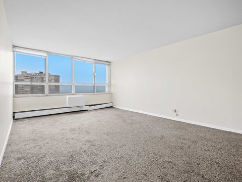 Tiny photo for 6171 N Sheridan Road #1803, Chicago, IL 60660 (MLS # 12391247)
