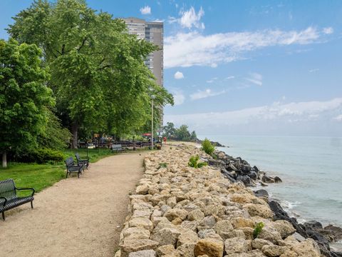 Tiny photo for 6171 N Sheridan Road #1803, Chicago, IL 60660 (MLS # 12391247)