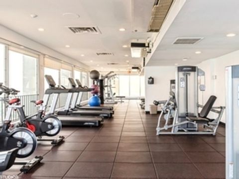 Tiny photo for 6171 N Sheridan Road #1803, Chicago, IL 60660 (MLS # 12391247)