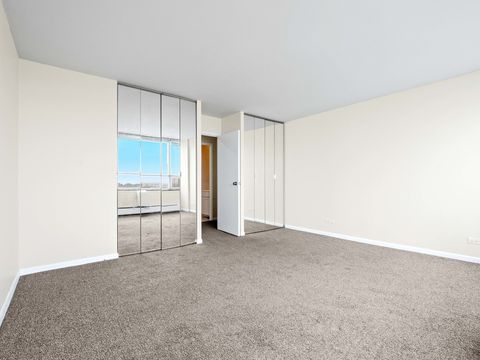 Tiny photo for 6171 N Sheridan Road #1803, Chicago, IL 60660 (MLS # 12391247)