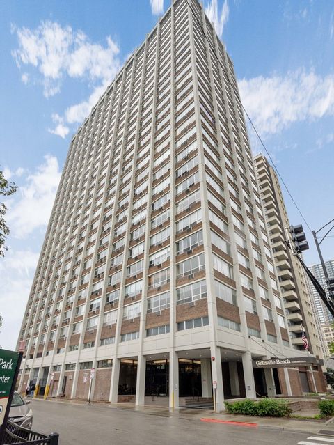 Photo of 6171 N Sheridan Road #1803, Chicago, IL 60660 (MLS # 12391247)