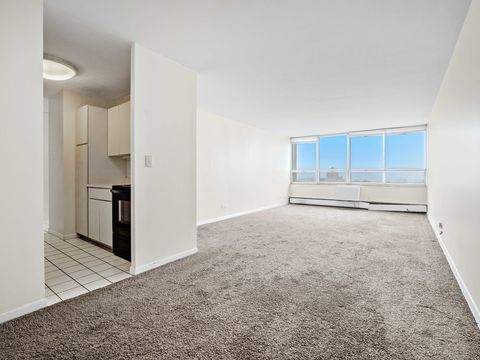 Tiny photo for 6171 N Sheridan Road #1803, Chicago, IL 60660 (MLS # 12391247)