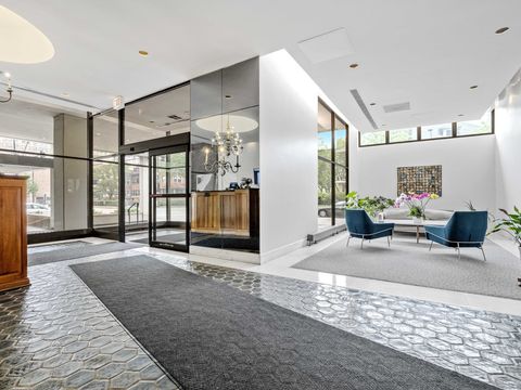 Tiny photo for 6171 N Sheridan Road #1803, Chicago, IL 60660 (MLS # 12391247)