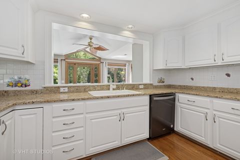 Tiny photo for 153 Algonquin Road, Barrington Hills, IL 60010 (MLS # 12530920)