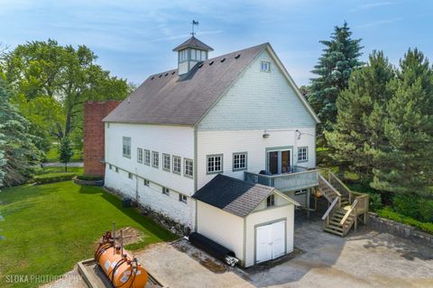 Tiny photo for 153 Algonquin Road, Barrington Hills, IL 60010 (MLS # 12530920)