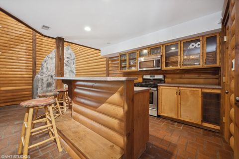 Tiny photo for 153 Algonquin Road, Barrington Hills, IL 60010 (MLS # 12530920)