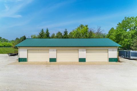 Tiny photo for 153 Algonquin Road, Barrington Hills, IL 60010 (MLS # 12530920)