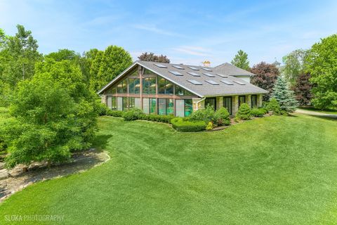 Tiny photo for 153 Algonquin Road, Barrington Hills, IL 60010 (MLS # 12530920)