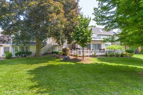 Tiny photo for 153 Algonquin Road, Barrington Hills, IL 60010 (MLS # 12530920)