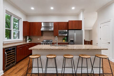 Tiny photo for 2157 W Potomac Avenue #1, Chicago, IL 60622 (MLS # 12676487)