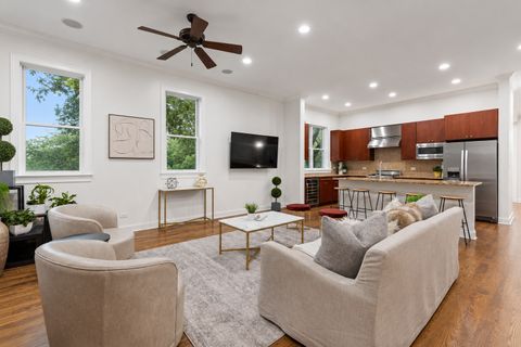 Tiny photo for 2157 W Potomac Avenue #1, Chicago, IL 60622 (MLS # 12676487)