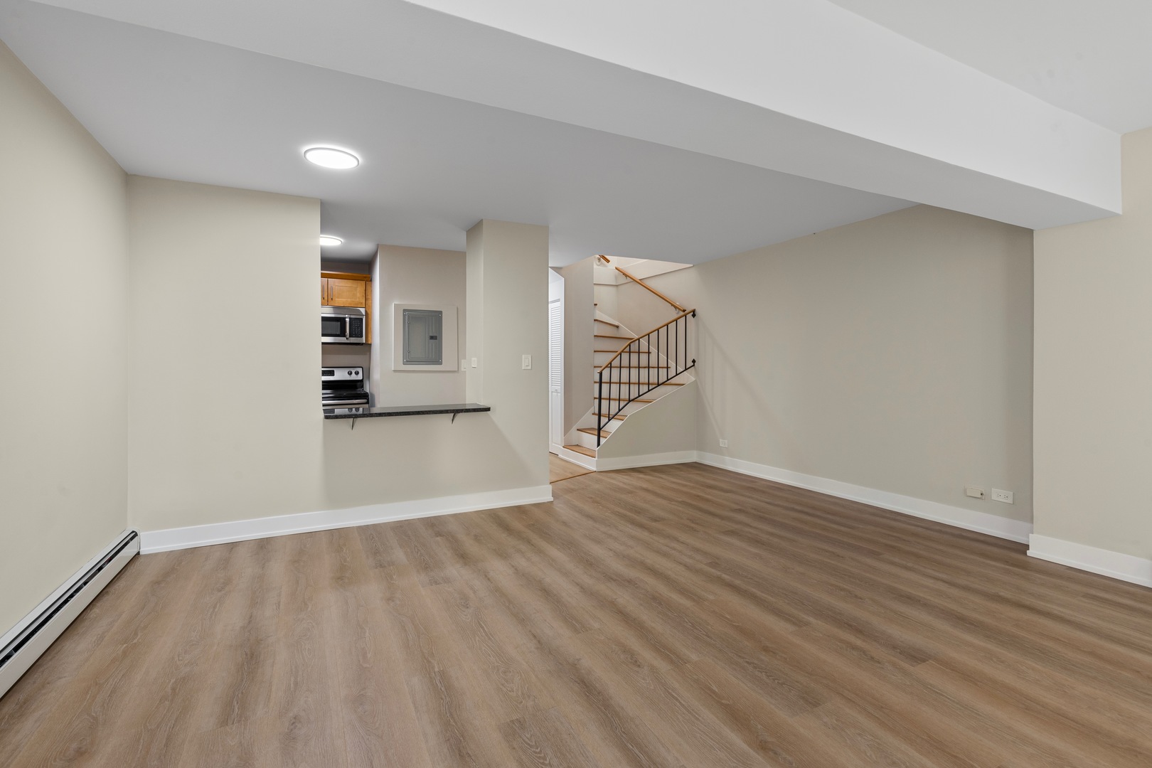 6166 N Sheridan Road 24B